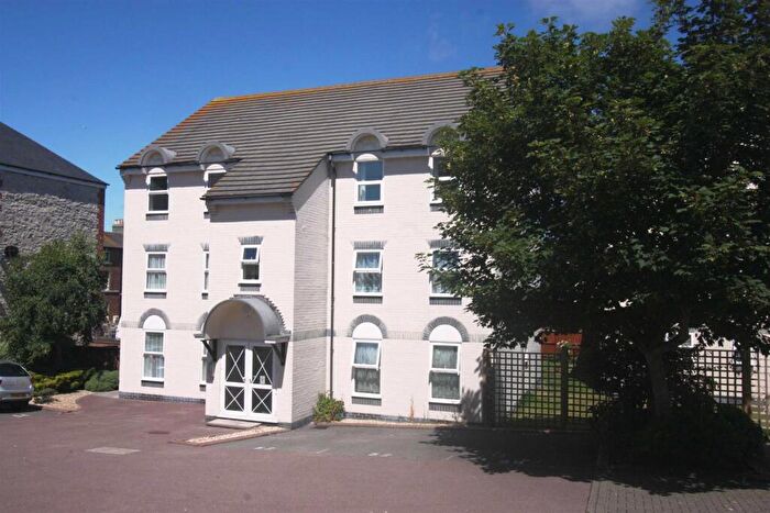 2 Bedroom Apartment To Rent In The Maltings, Weymouth, DT4