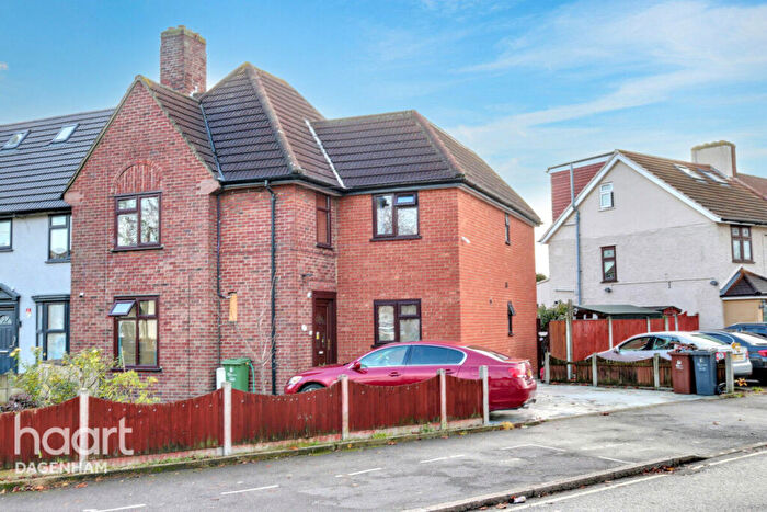 6 Bedroom End Of Terrace House For Sale In St Georges Road, Dagenham, RM9