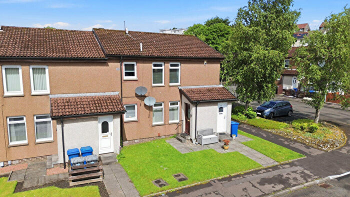 2 Bedroom Flat For Sale In Mallard Road, Hardgate, G81