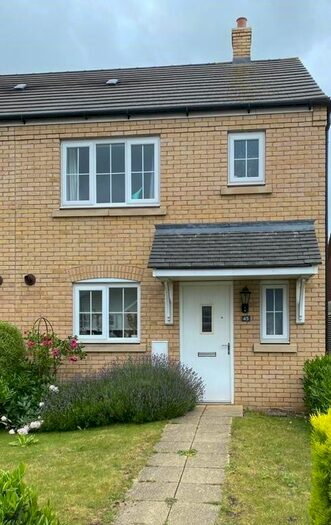 3 Bedroom End Of Terrace House To Rent In Ivel Road, Shefford, Bedfordshire, SG17