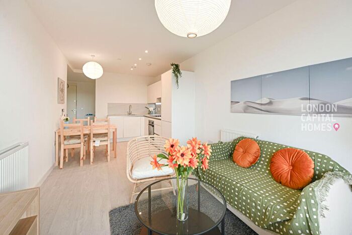 1 Bedroom Apartment To Rent In Nuthatch Apartments, Shearwater Drive, London, NW9