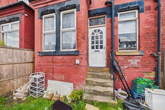 2 Bedroom Terraced House For Sale In Sutherland Mount, Leeds, West Yorkshire, LS9