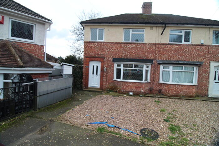 3 Bedroom Semi Detached House To Rent In Astill Drive, Leicester, LE4