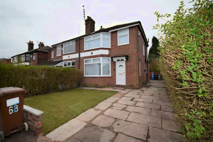 3 Bedroom House To Rent In Somers Road, Stockport, SK5
