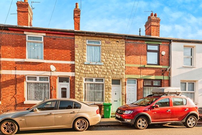 2 Bedroom Terraced House For Sale In Oakland Street, Nottingham, Nottinghamshire, NG7