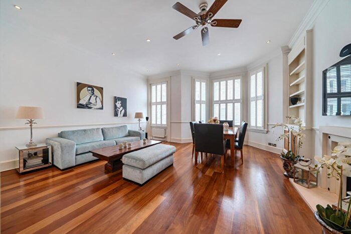 2 Bedroom Apartment To Rent In Westgate Terrace London, SW10