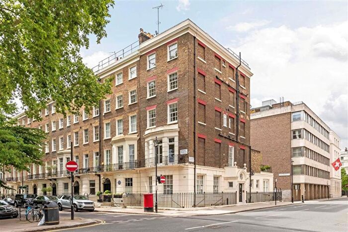 3 Bedroom Flat To Rent In Montagu Square, London, W1H