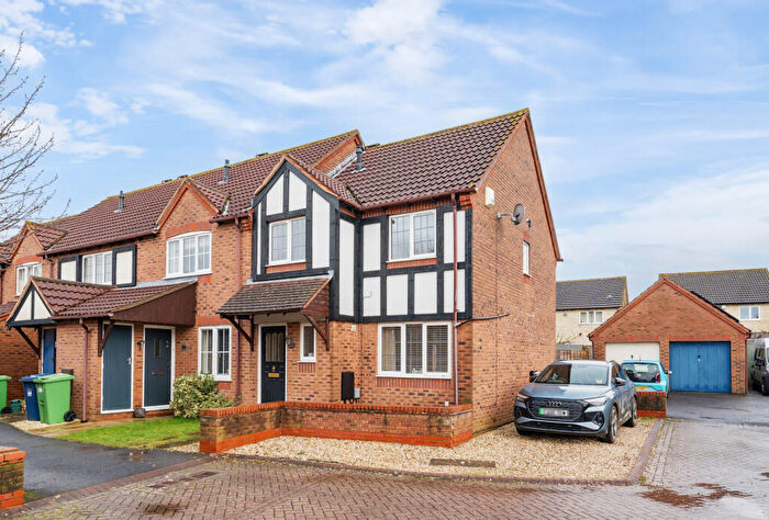 3 Bedroom End Of Terrace House For Sale In Beechurst Way, Bishops Cleeve, Cheltenham, Gloucestershire, GL52