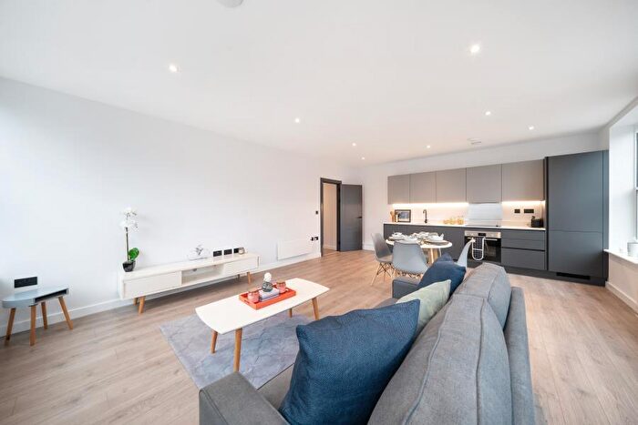 1 Bedroom Apartment To Rent In Chertsey, Surrey, KT16