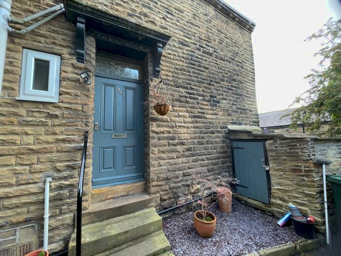 1 Bedroom Property To Rent In Oxford Place, Baildon, Shipley, BD17