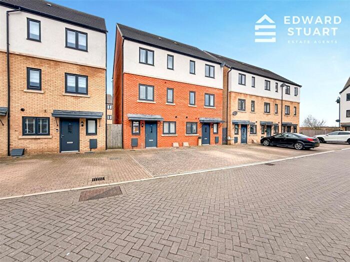 4 Bedroom End Of Terrace House For Sale In Goldcrest Way, Hampton Vale, Peterborough, Cambridgeshire, PE7