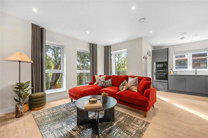1 Bedroom Flat For Sale In St. Ann's Road, London, N15