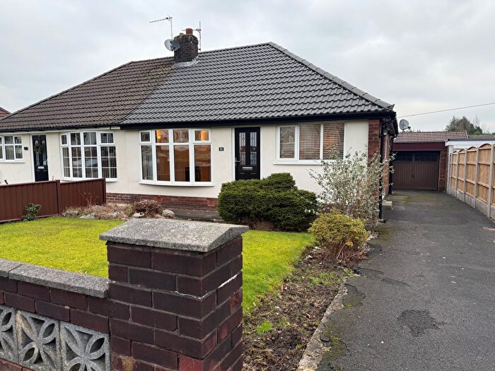 2 Bedroom Bungalow To Rent In Chiltern Drive, Walshaw, BL8