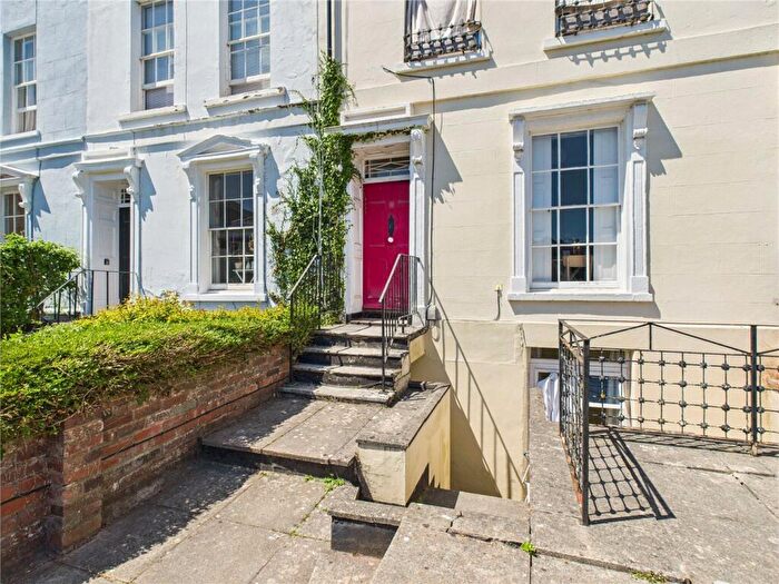 2 Bedroom Apartment For Sale In Lansdowne Terrace, Exeter, Devon, EX2