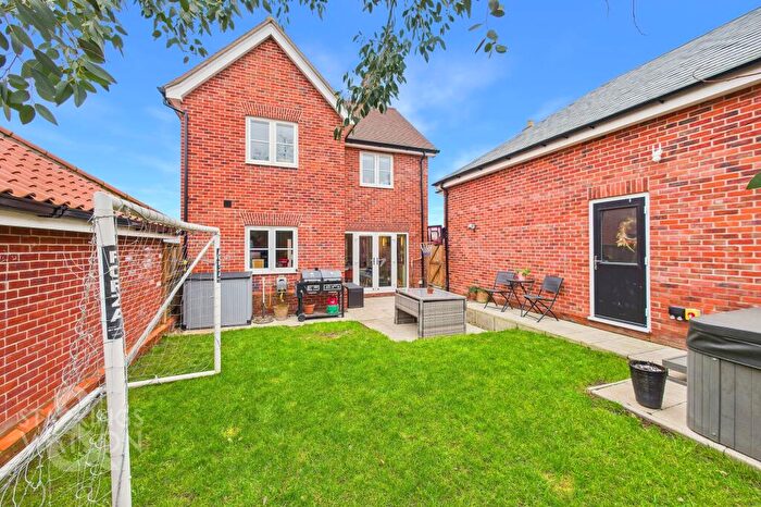3 Bedroom Detached House For Sale In Mustard Way, Trowse, Norwich, NR14
