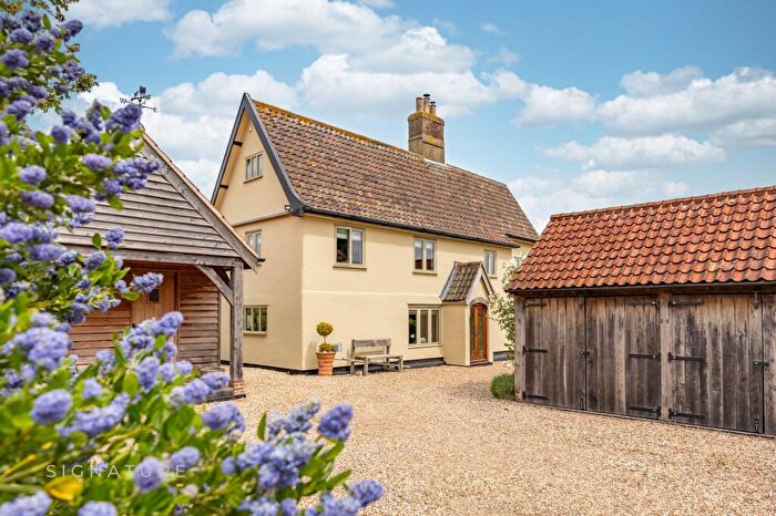 5 Bedroom Detached House For Sale In The Street, Flordon, NR15