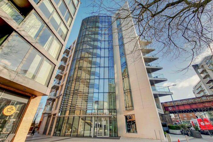 1 Bedroom Flat To Rent In Plaza Gardens, London, SW15