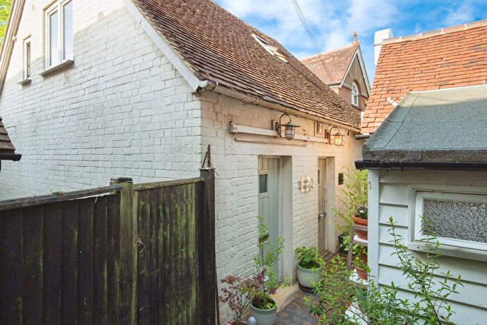 1 Bedroom Semi-Detached House For Sale In Langton Road, Tunbridge Wells, TN4