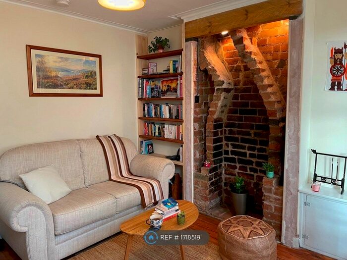 2 Bedroom Terraced House To Rent In Cecil Street, Nottingham, NG7