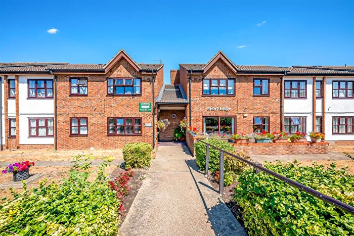 1 Bedroom Flat For Sale In Glebe Way, West Wickham, BR4