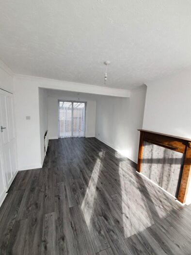 3 Bedroom Terraced House For Sale In Scotland Green Road, Enfield, Greater London, EN3
