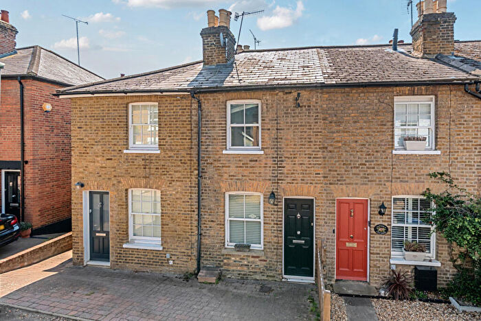 2 Bedroom Terraced House For Sale In Waverley Road, Weybridge, KT13