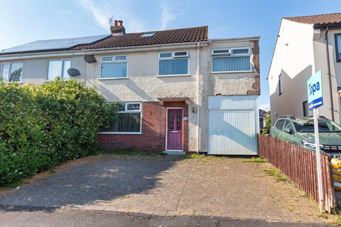 4 Bedroom Semi-Detached House For Sale In Ashwood Road, Preston, PR2