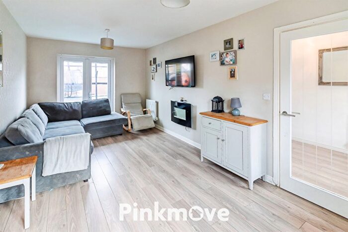 3 Bedroom Semi-detached House For Sale In Bessemer Drive, Newport, NP19