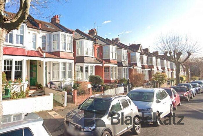 1 Bedroom Flat To Rent In Priory Ave, Crouch End, N8