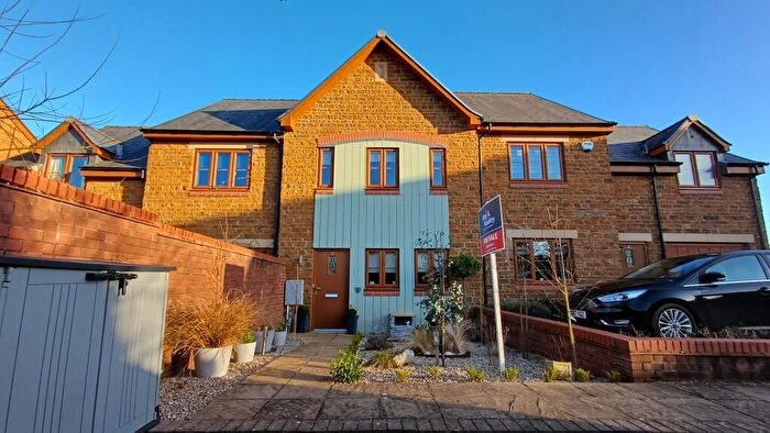 3 Bedroom Village House For Sale In The Grange, Hook Norton, OX15