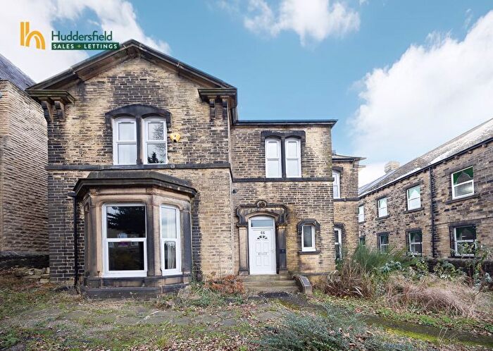 4 Bedroom Detached House To Rent In Church Street, Paddock, Huddersfield, HD1