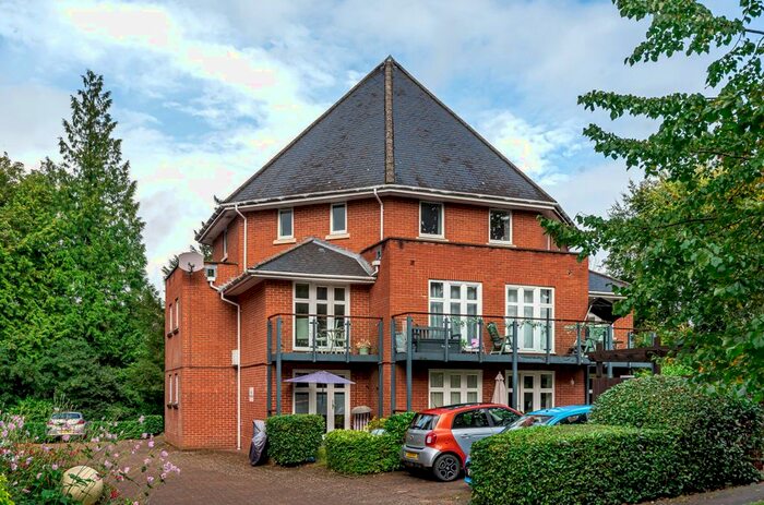 1 Bedroom Flat To Rent In Warberry Park Gardens, Maple Court Warberry Park Gardens, TN4