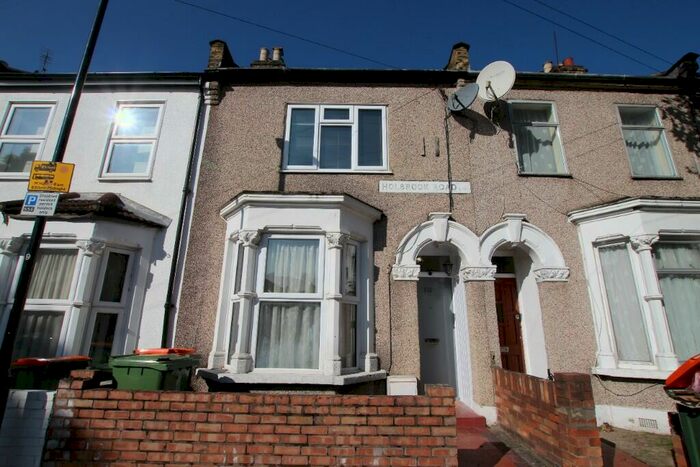 3 Bedroom Terraced House To Rent In Holbrook Road, London, E15