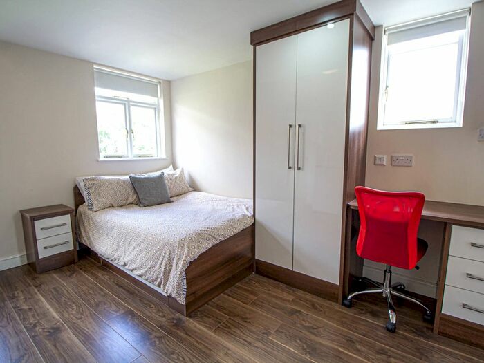 Studio To Rent In Clarendon Road, Leeds, LS2