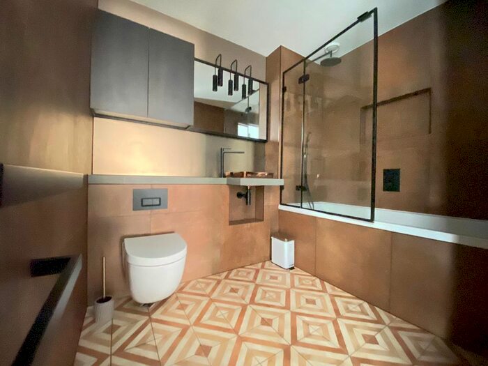 2 Bedroom Flat To Rent In Exchange Gardens, London, SW8