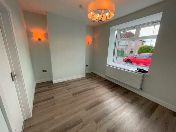 2 Bedroom Detached Bungalow To Rent In Cefn Close, Newport, NP10