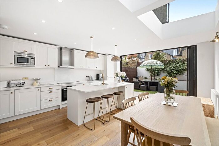 5 Bedroom Terraced House For Sale In Acris Street, London, SW18