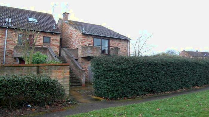 1 Bedroom Apartment To Rent In Maiden Place, Lower Earley, RG6