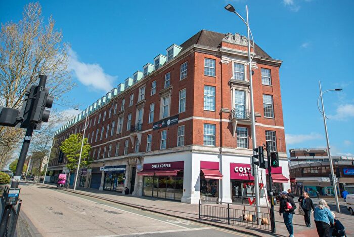 2 Bedroom Flat To Rent In Ferensway, Kingston Upon Hull, HU2