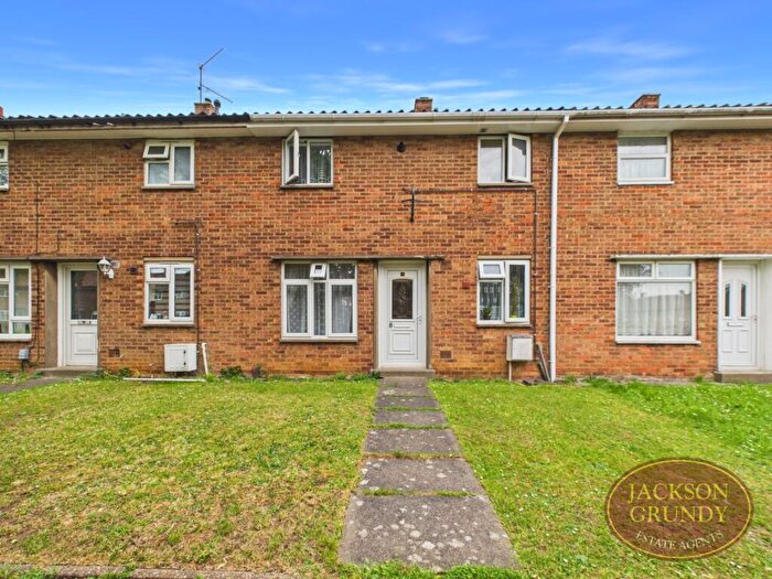 3 Bedroom Terraced House For Sale In Lodore Gardens, Northampton, NN3