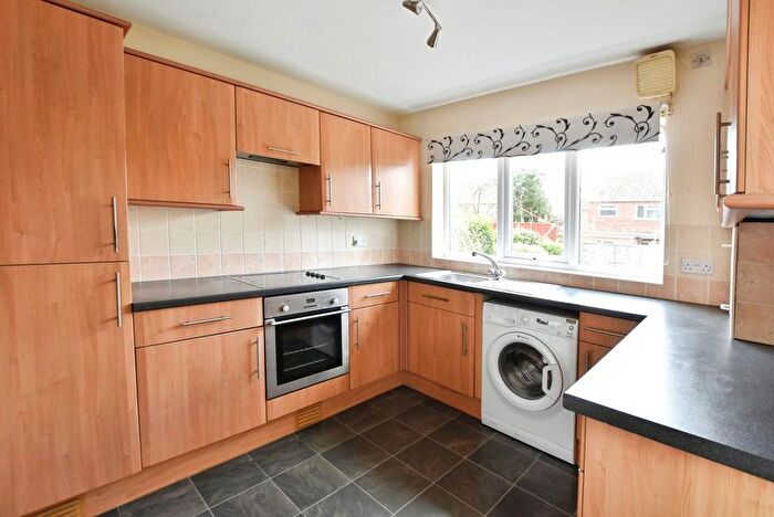 3 Bedroom Semi-Detached House For Sale In Bodmin Close, Scunthorpe, DN17