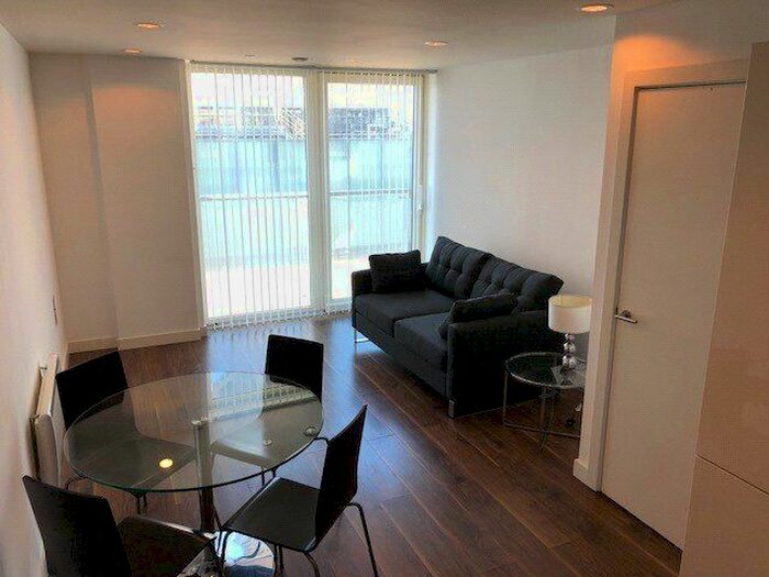 1 Bedroom Flat To Rent In Media City Uk, Salford, M50