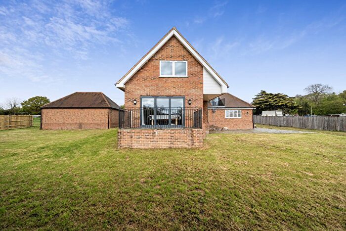 5 Bedroom Detached House For Sale In Goudhurst Road, Lamberhurst, Tunbridge Wells, TN3