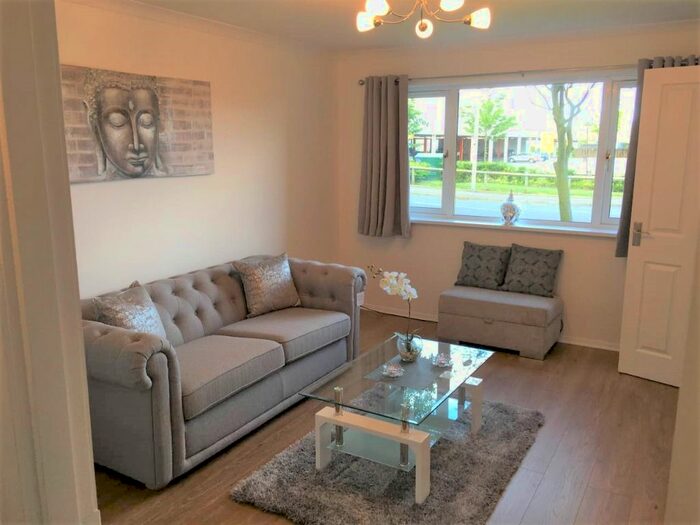 2 Bedroom Flat To Rent In Rousay Place, Aberdeen, AB15