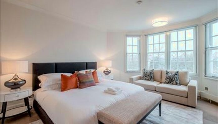5 Bedroom Flat To Rent In Park Road, St Johns Wood, Regents Park, NW8