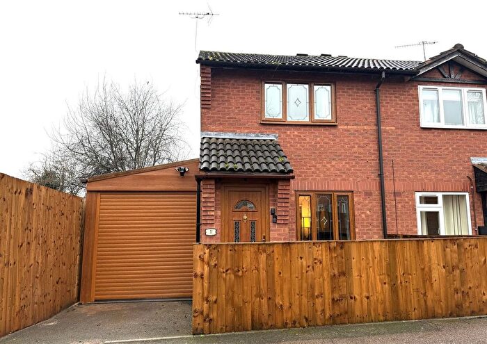 2 Bedroom Semi-Detached House For Sale In Hagley Park Gardens, Rugeley, WS15