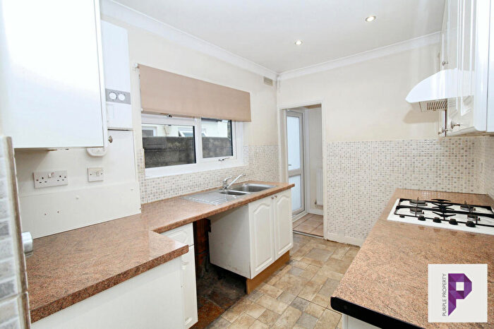 3 Bedroom Terraced House For Sale In Livingstone Road, Gillingham, Kent, ME7