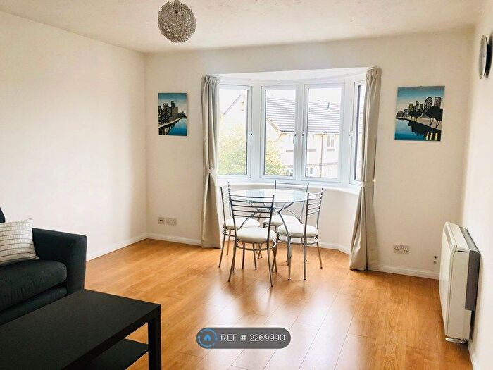 1 Bedroom Flat To Rent In Sheppard Drive, London, SE16