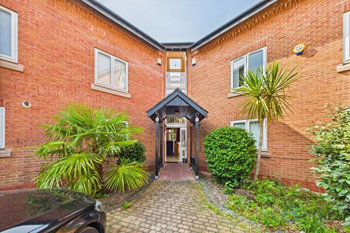 3 Bedroom Apartment To Rent In North Mossley Hill Road, Mossley Hill, L18