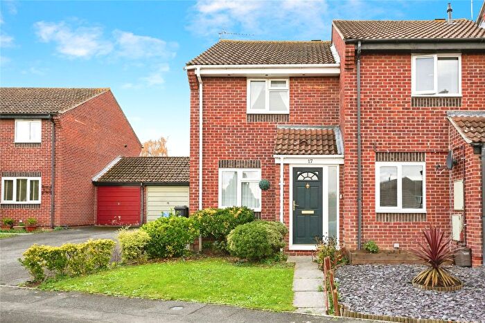 2 Bedroom End Terrace House For Sale In Drayton Way, Gloucester, Gloucestershire, GL4